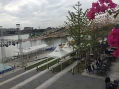 -新田360广场(上海华侨城店)