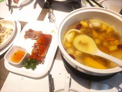 -港丽餐厅(来福士店)