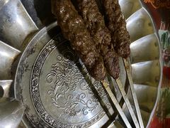 -烤肉小伙烤肉店