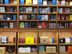 -新华书店(沙坪坝书城店)