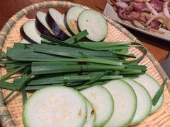 蔬菜拼盘-赵胖炙子烤肉&深夜酒馆(簋街店)