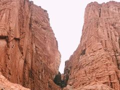 -天山神秘大峡谷