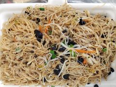榄角炒米粉-辉辉大排档