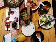 -老滇山寨•云南特色菜•地方菜•民族风情歌舞表演(金碧店)