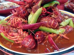 -虾弄弄海派小龙虾·牛羊蝎子火锅