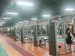 -星动力健身俱乐部(新塘店)