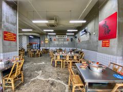 大堂-咏勝锑锅麻辣烫(净居寺路总店)