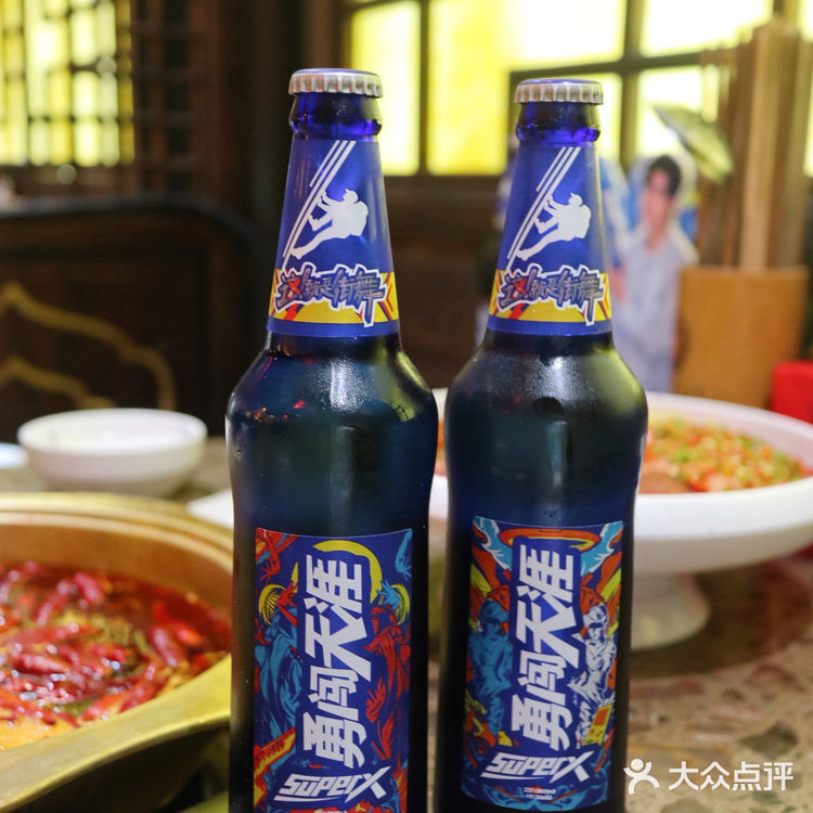 白石洲吃麻辣火锅居然这么燃！ | 小龙坎街舞主题店