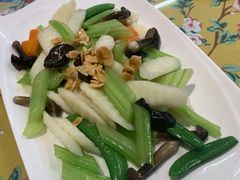 小炒皇-芳姨广东砂锅粥(张庄路店)