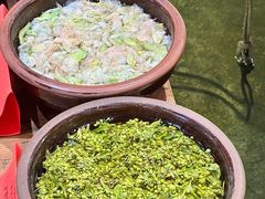 -老滇山寨•云南特色菜•地方菜•民族风情歌舞表演(金碧店)