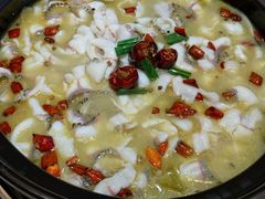中辣酸菜鱼-周渝食惦酸菜鱼(青浦店)
