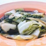 今天做的家常菜。还有一道炒米饭，很受欢迎，大家一下抢
