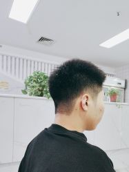 -米娜护肤造型