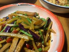 -老三样·美食研究中心(世贸路店)
