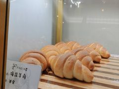 -提亚烘焙·手作面包·生日蛋糕(七星店)