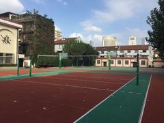 -上海市位育初级中学