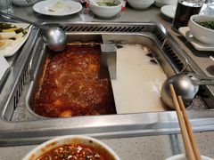 四宫格锅底-海底捞火锅(老城根店)