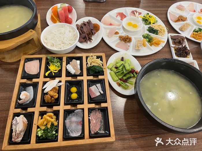 维笙望湖·天膳源蒙自过桥米线图片