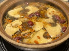 -胡须佬鸡煲四季火锅店(石厦西村直营店)