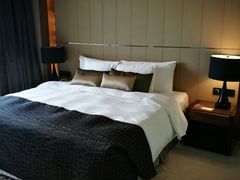 -上海滴水湖皇冠假日酒店