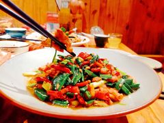 宣威小炒肉-老滇山寨•云南特色菜•地方菜•民族风情歌舞表演(金碧店)