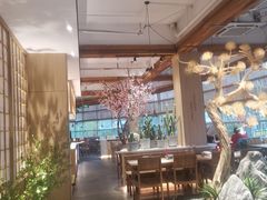 -蜜桃餐厅·伴山(湖滨商业街店)