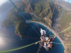 -费特希耶滑翔伞