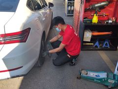 -路路通百辰汽车服务连锁(三合店)