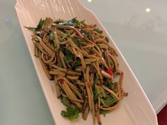 -红果树(江光店)
