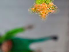 -Nathalie Djurberg与Hans Berg“牛皮纸包裹的月亮”-Prada荣宅当季展览