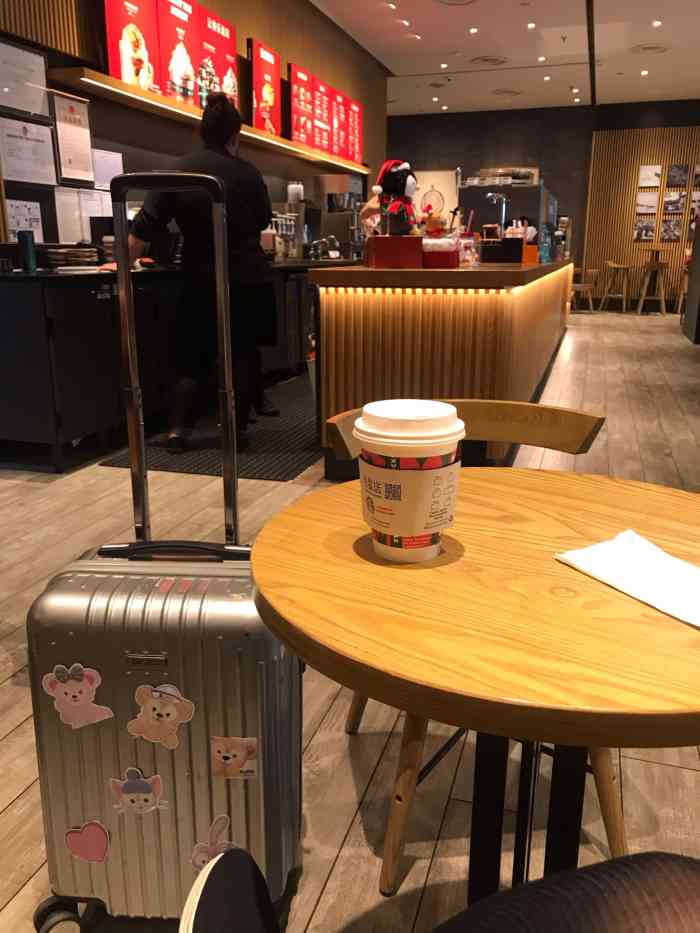 星巴克(沈阳桃仙机场到达门店)-"星巴克.机场到达门店.