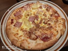 鸡肉培根双拼披萨-萨莉亚意式餐厅(常州环球港店)
