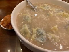 梘子粥馄饨-鸿运酒楼