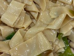 -鹤乡东北菜(崮山路店)