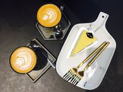 -UNI UNI(环亚凯瑟琳店)