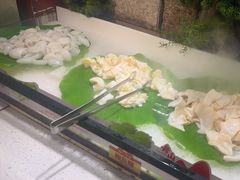 -四囍码头海鲜烧烤自助火锅(外滩南京东路悦荟广场店)