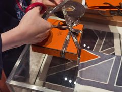 -HERMES(湖滨银泰in77店)