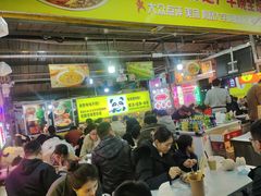 等位区-大学城夜市大排档(凤栖路店)