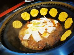 -袁小二大东北铁锅炖(吉祥村总部)