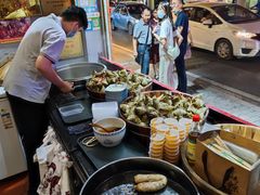 自助取餐区-老妈宫粽球