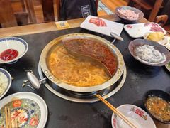 -沸炉重庆老火锅(军事博物馆店)