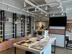 -瑞司视光眼镜·蔡司战略合作眼镜店(新街口店)