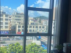 -雲宜贵宾舍酒店(深圳龙东地铁站店)