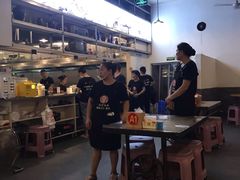 -冶建镜子·老南昌大排档·江西虾王(总店)