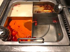 -海底捞火锅(武胜路凯德广场店)