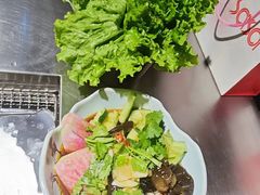 -马路牙子烧烤馄饨酒馆(望京店)
