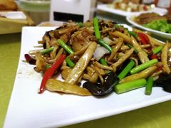 -龙香居海鲜浑锅家常菜·特色驴肉