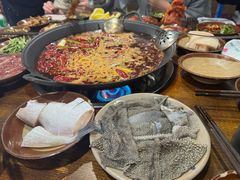 -黄潇洒老火锅(九眼桥宏济巷店)