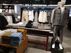 -H&M(鹏欣水游城店)
