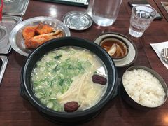 神仙雪浓汤-神仙雪浓汤(明洞店)